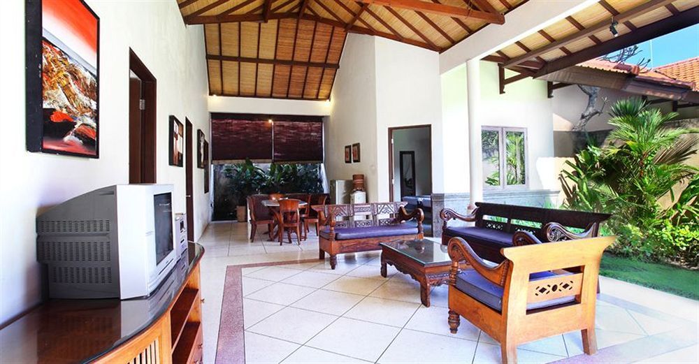 Grand Bali Villa Legian  Exterior photo